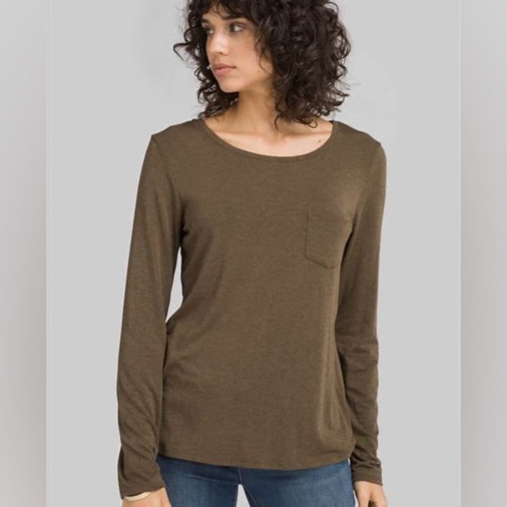 prAna Foundation Longsleeve Size SMALL - NEW WITH TAGS